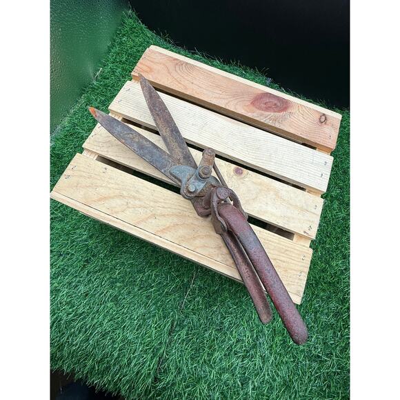 Vintage Steel Lawn Grass Weed 12" Hand Shears Clippers - USA, 6"blades - Picture 8 of 8